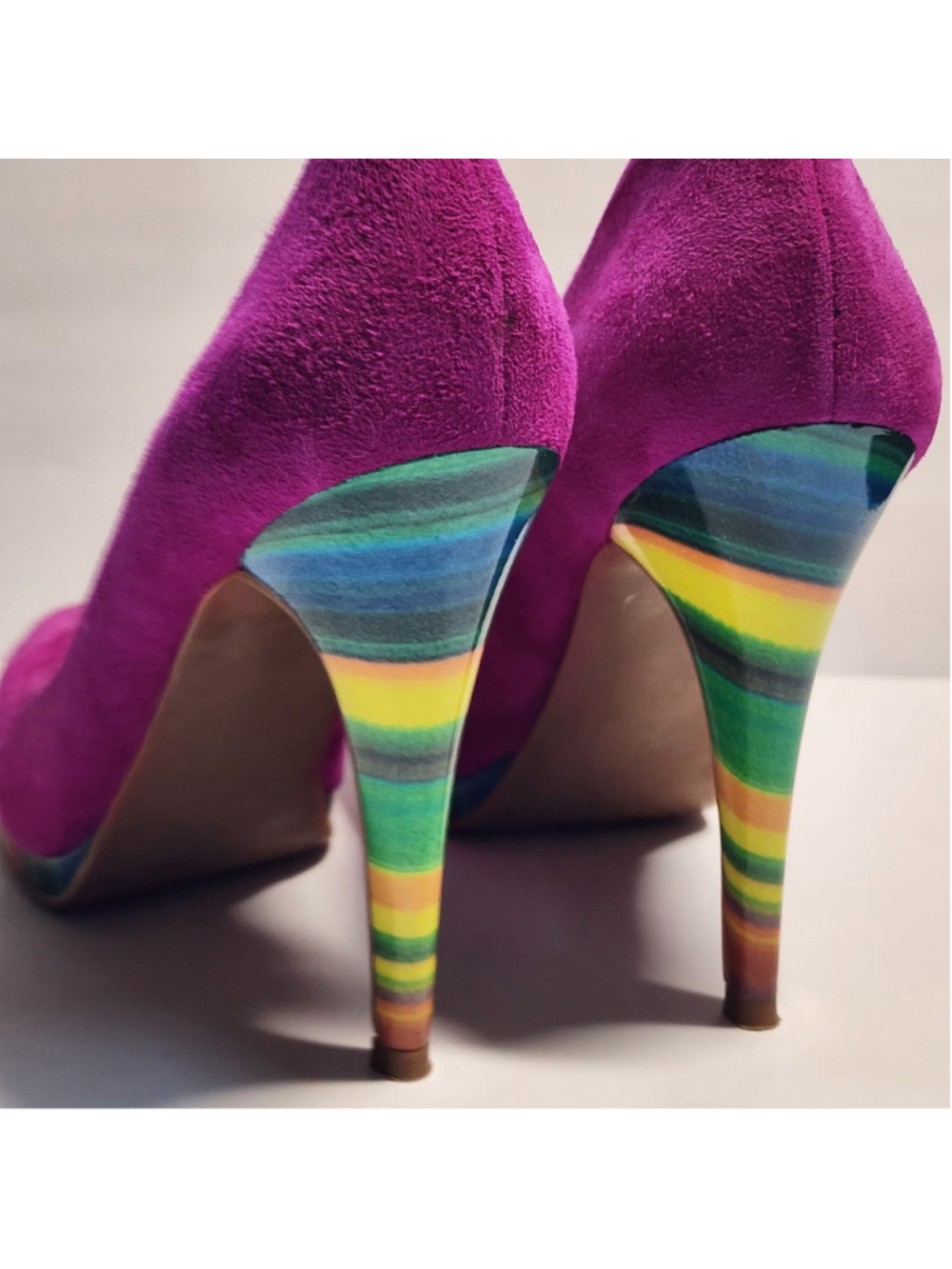 Nine West Rocha Fuchsia Magenta Suede Rainbow Striped Platform Pumps Heels 7M